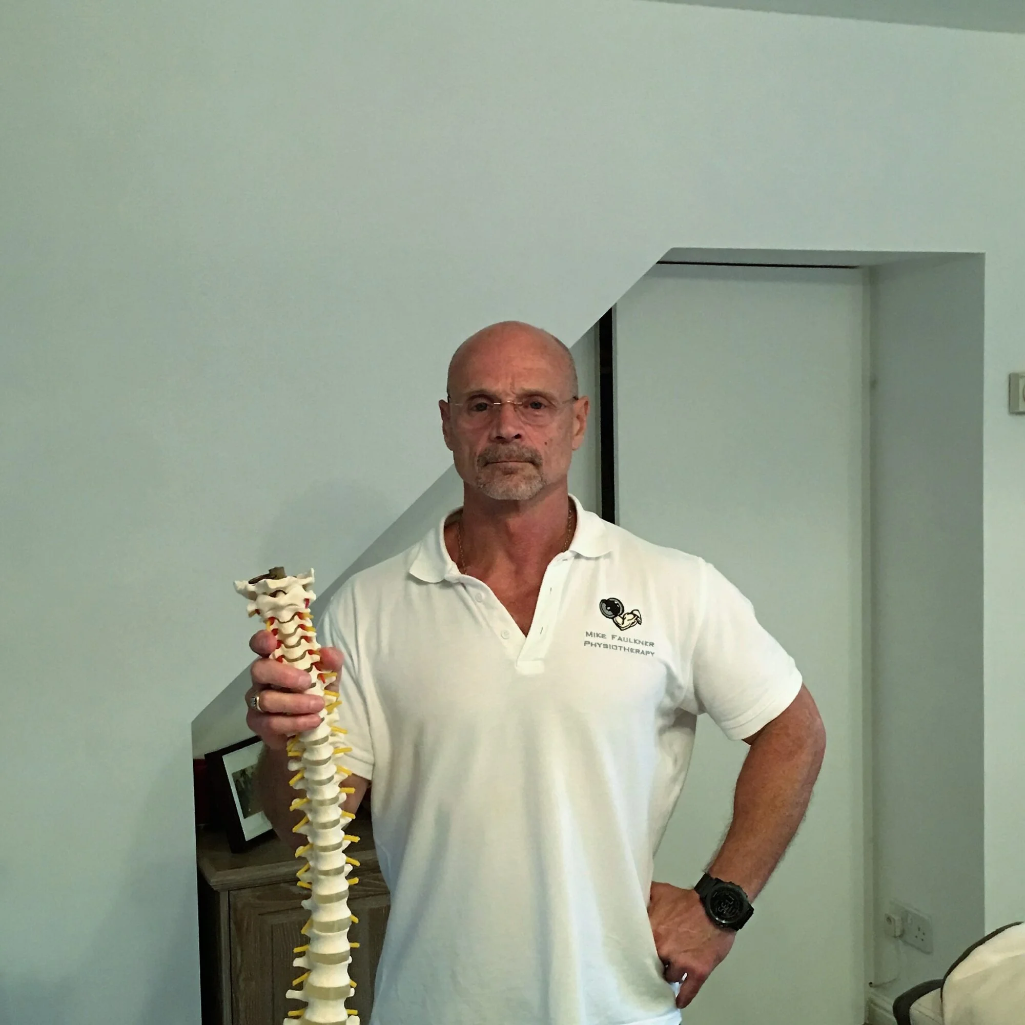 Mike Faulkner Physiotherapy MCSP